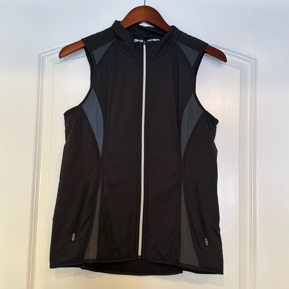Jcrew insulated running vest size small. Brand new never worn
